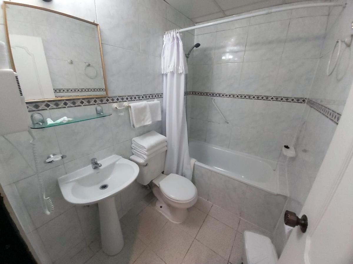 Hotel Esmeralda Castro Eksteriør bilde